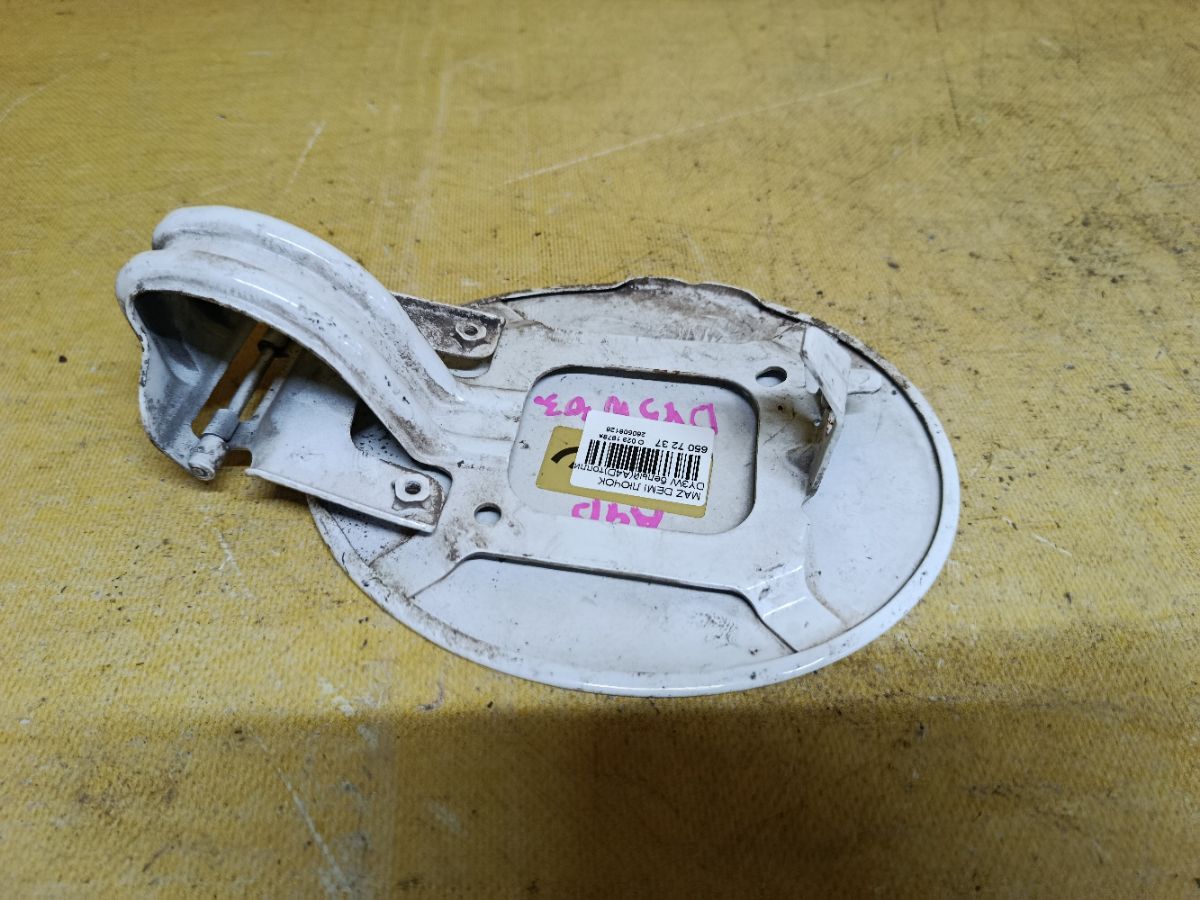 Лючок на Mazda Demio DY3W Фото 2