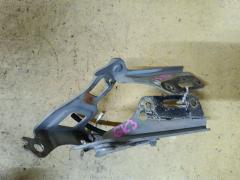 Крепление капота на Honda Fit GK3 Фото 2
