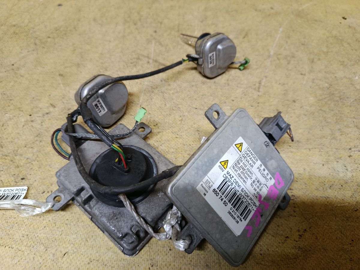 Блок розжига ксенона на Mazda Demio DE3FS Фото 1