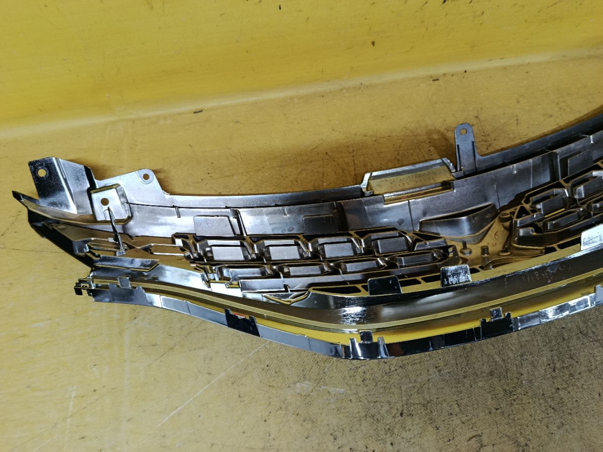 Решетка радиатора 53101-22730 на Toyota Mark X GRX130 Фото 7