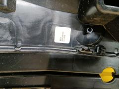 Решетка радиатора 53111-V1020, 53101-V1020 на Toyota Noah ZWR90W Фото 10