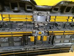 Решетка радиатора 53115-V1100, 53111-V1010, 53101-V1010 на Toyota Noah ZWR90W Фото 9