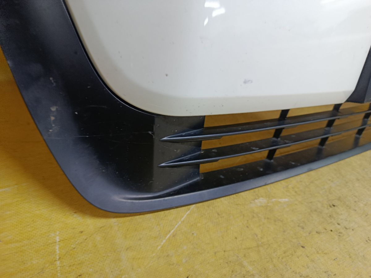 Решетка радиатора 53115-V1100, 53111-V1010, 53101-V1010 на Toyota Noah ZWR90W Фото 6