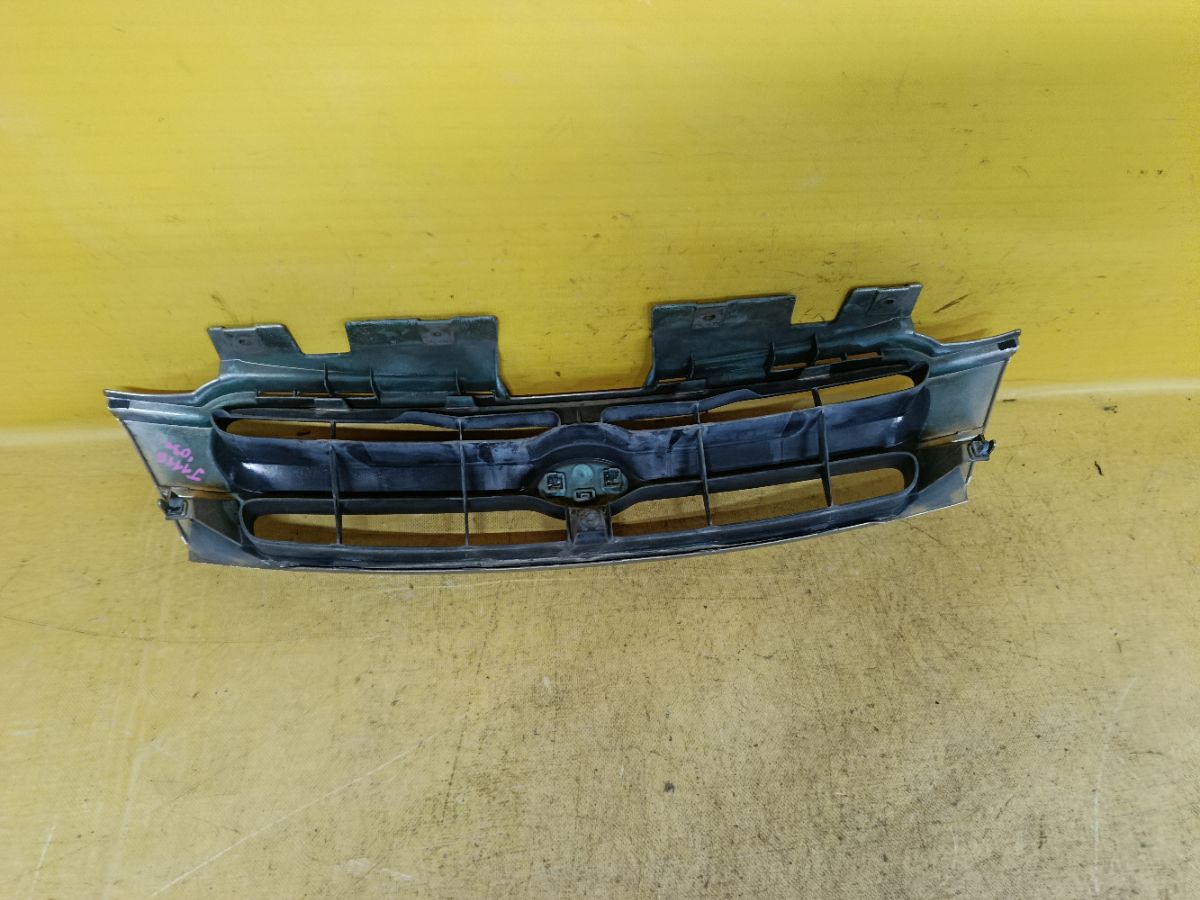 Решетка радиатора 53111-87418 на Daihatsu Terios Kid J111G Фото 2
