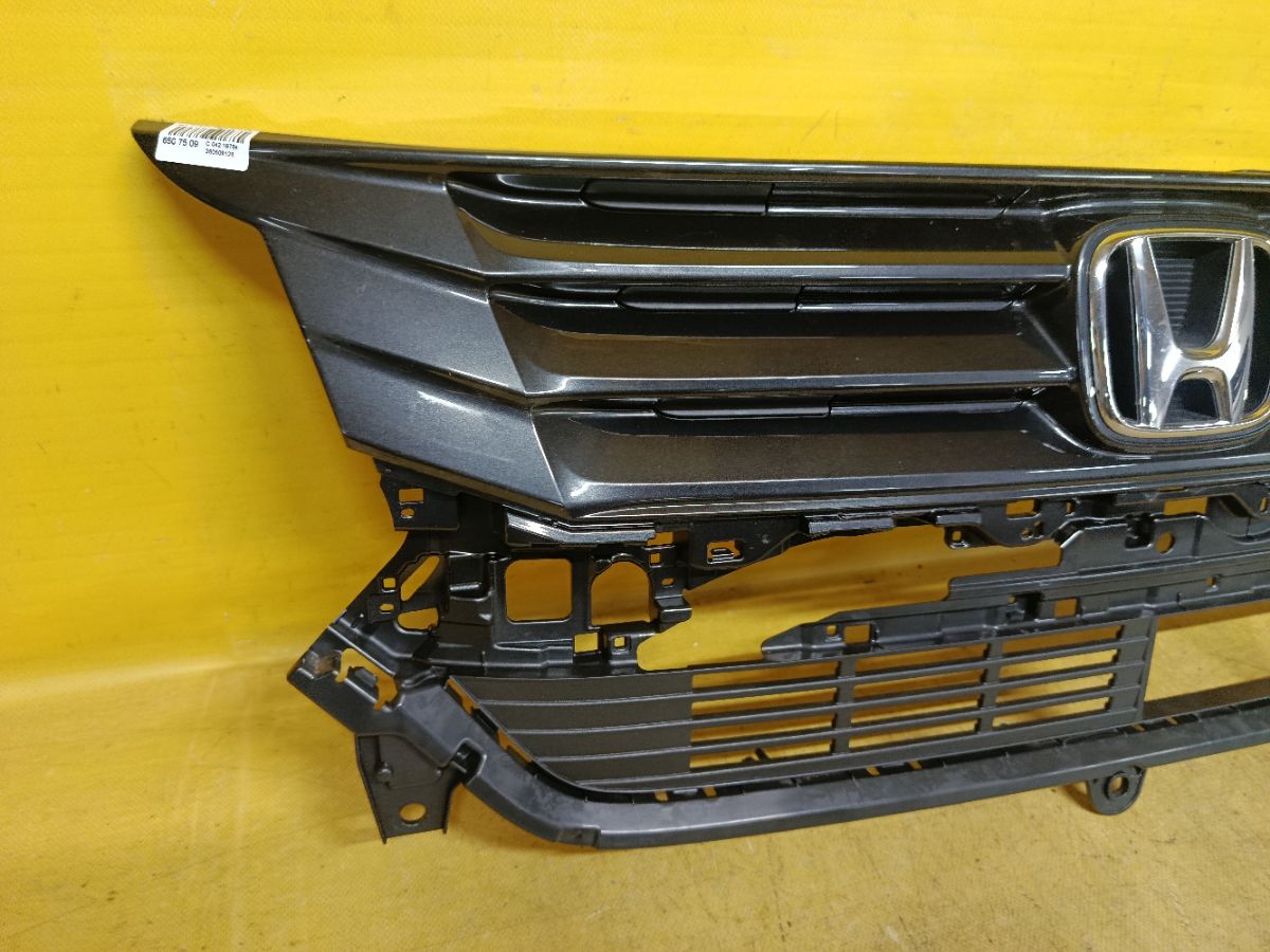 Решетка радиатора 71121-T6G-J010-M1 на Honda N-Wgn JH1 Фото 3