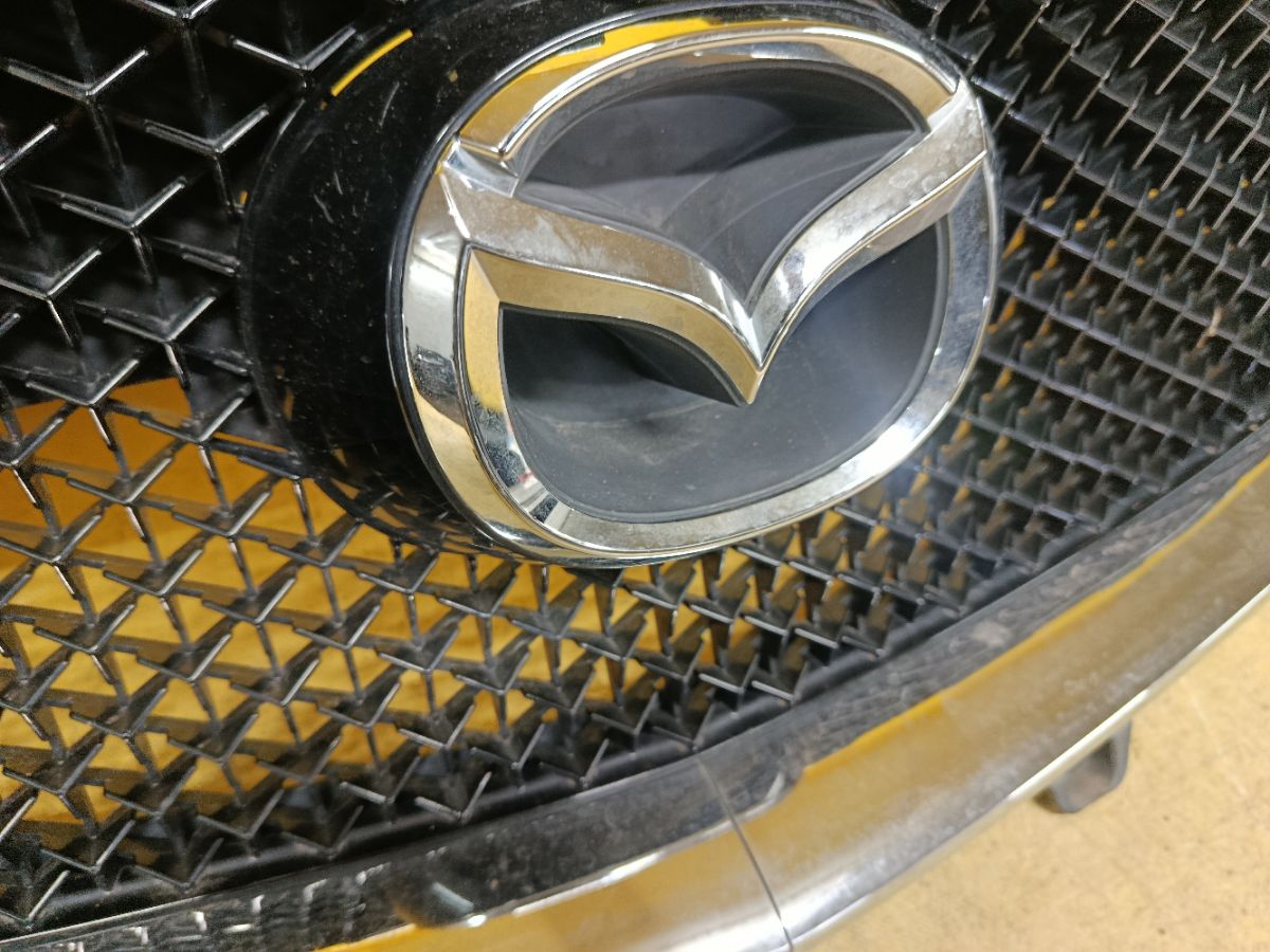 Решетка радиатора KB8B-50712 на Mazda Cx-5 KF2P Фото 4