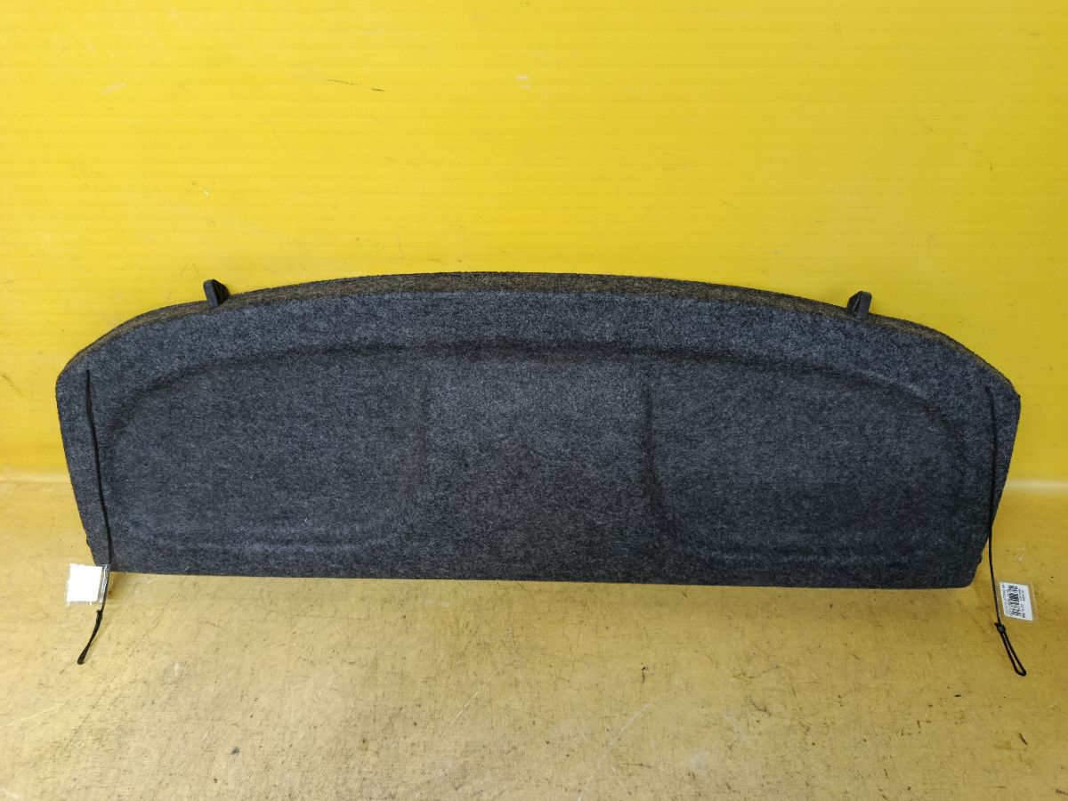 Шторка багажника 64330-52010-C0 на Toyota Vitz NCP10 Фото 1