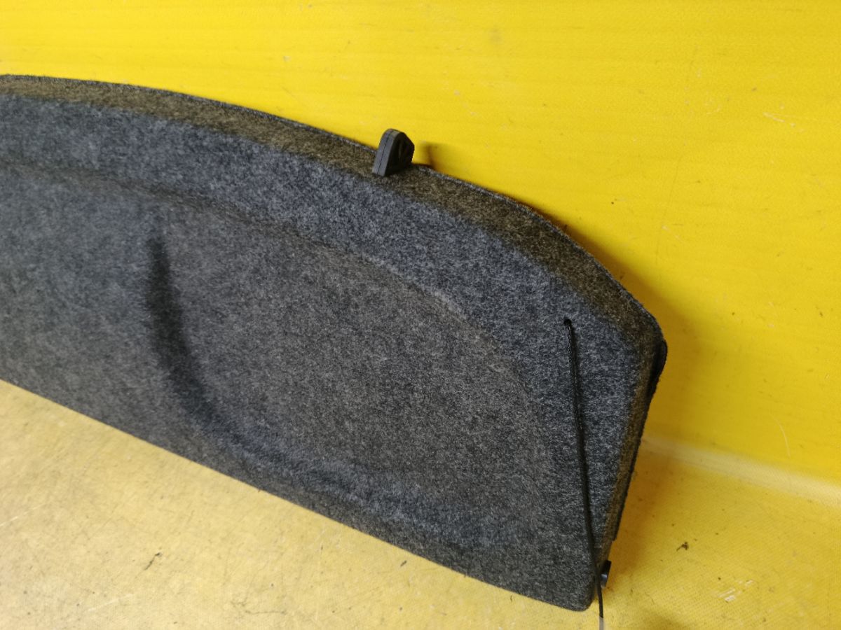 Шторка багажника 64330-52010-C0 на Toyota Vitz NCP10 Фото 2