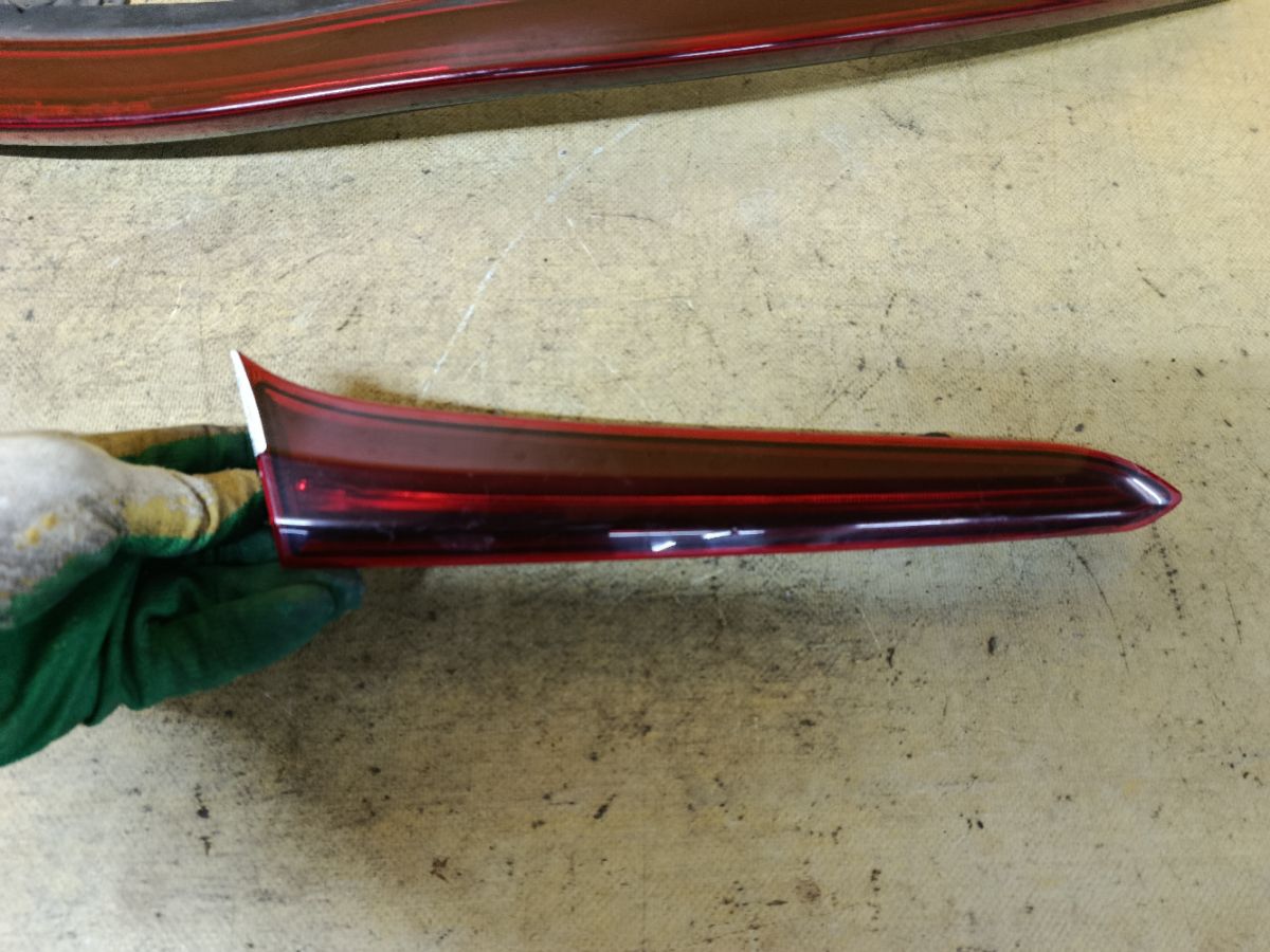 Стоп-планка 47-99 47-99,81006-47041, 81590-47030 на Toyota Prius ZVW52 Фото 2