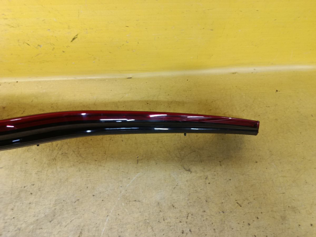 Стоп-планка 47-99 47-99,81006-47041, 81590-47030 на Toyota Prius ZVW52 Фото 4