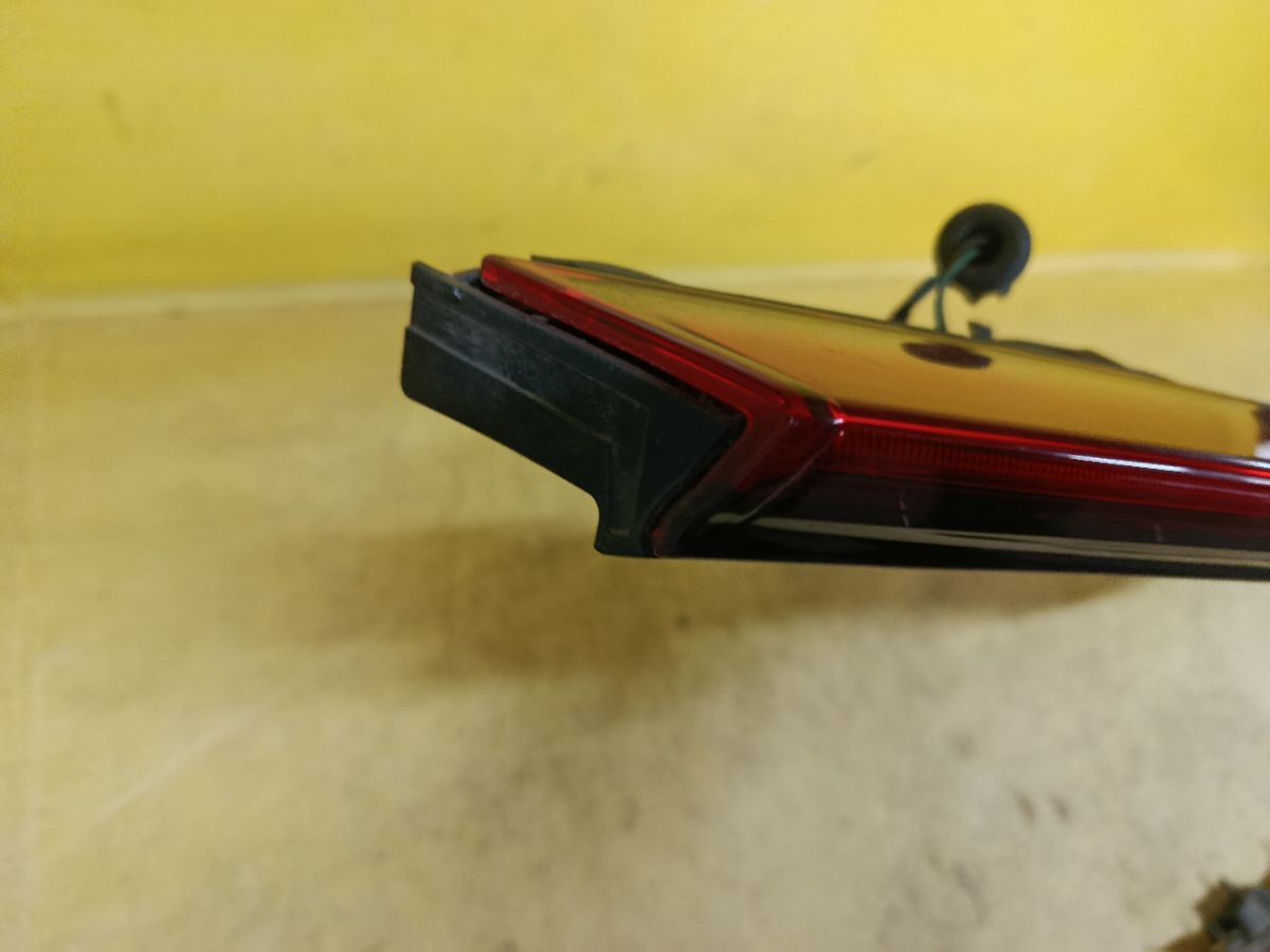 Стоп-планка 47-99 47-99,81006-47041, 81590-47030 на Toyota Prius ZVW52 Фото 8