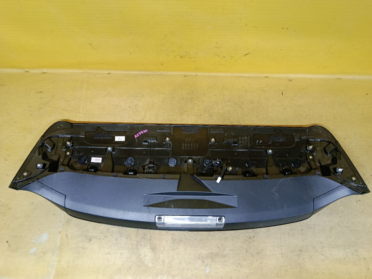 Спойлер 76871-48130 на Toyota Harrier AXUH80W Фото 7