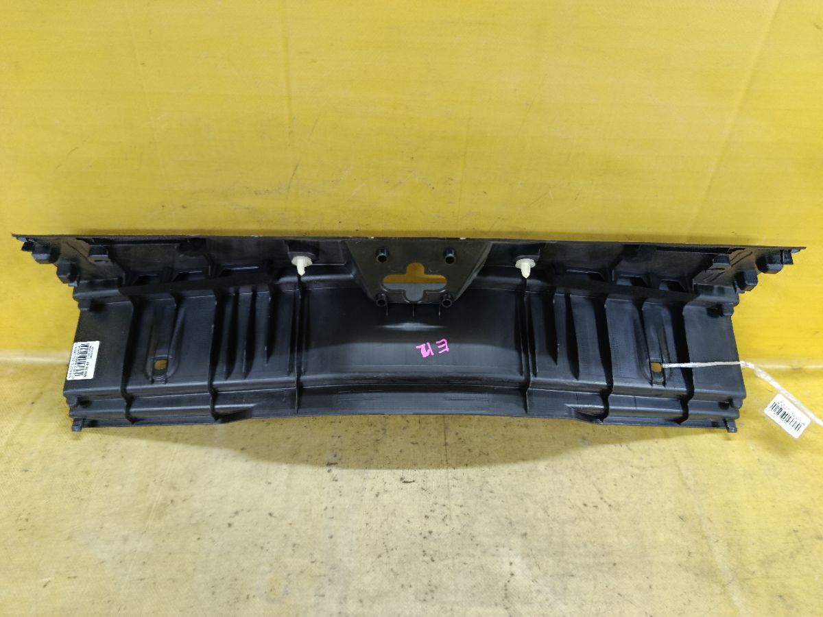 Обшивка багажника 84992-3VA0A на Nissan Note E12 Фото 2
