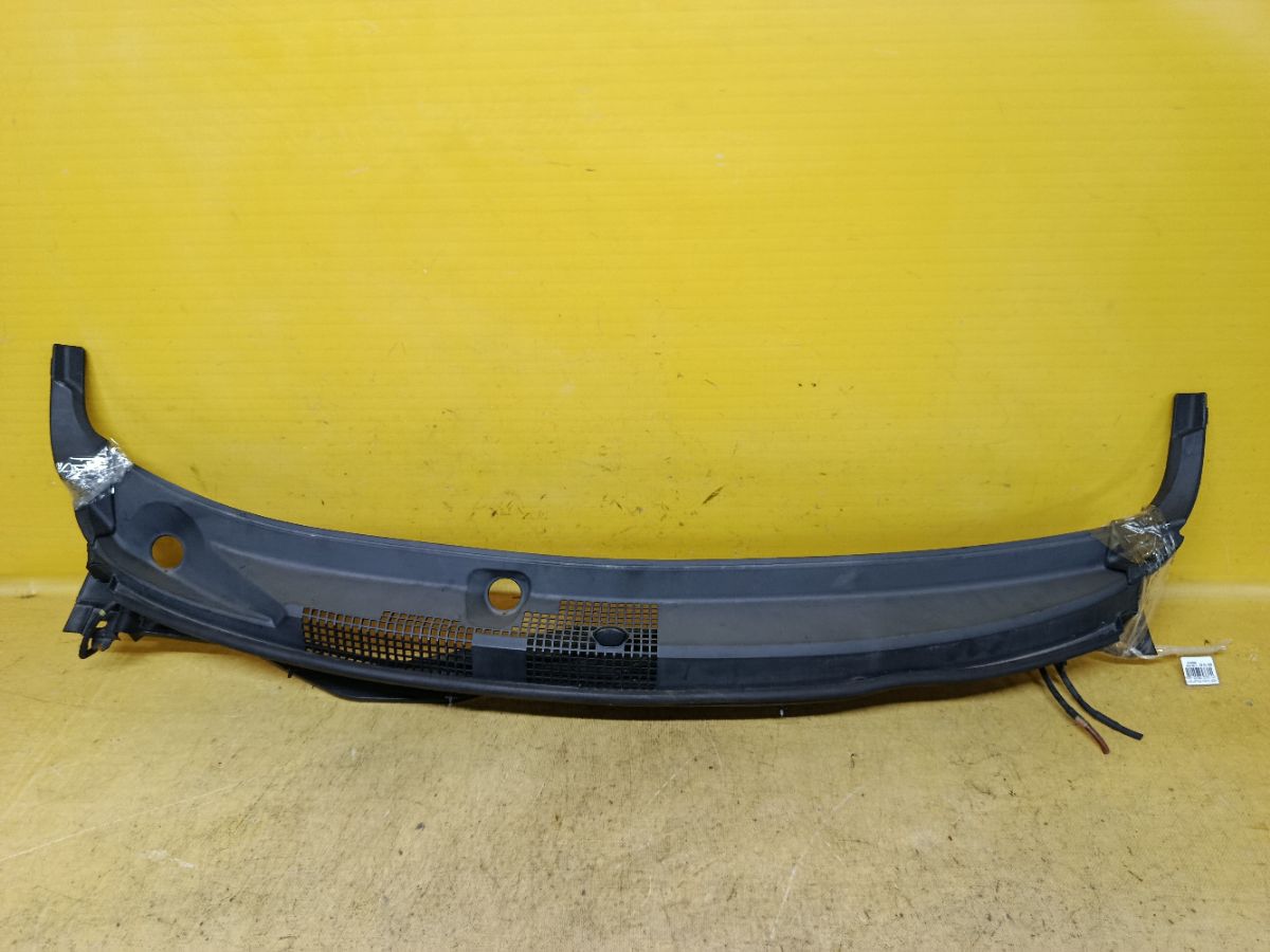 Решетка под лобовое стекло 74202-T6G-00 на Honda N-Wgn JH1 Фото 1