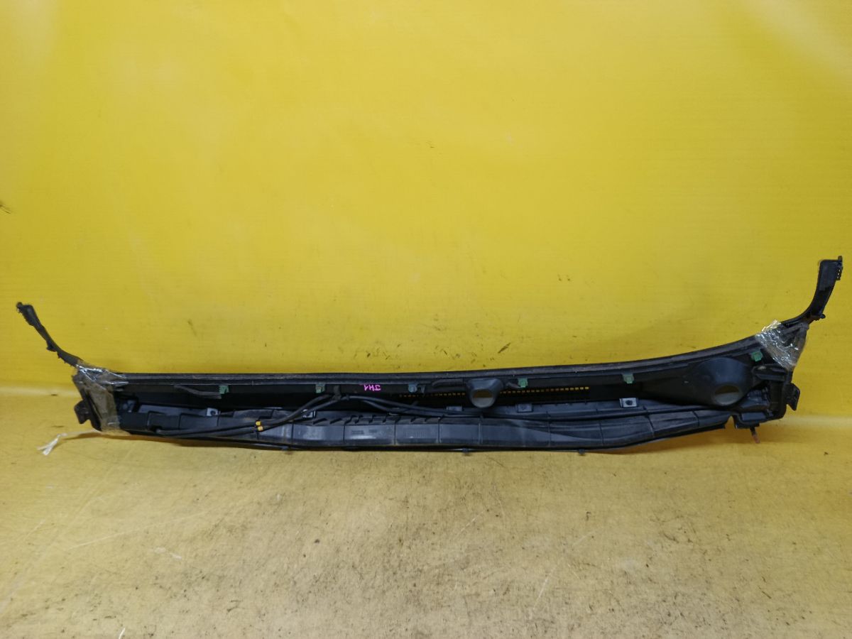 Решетка под лобовое стекло 74202-T6G-00 на Honda N-Wgn JH1 Фото 4