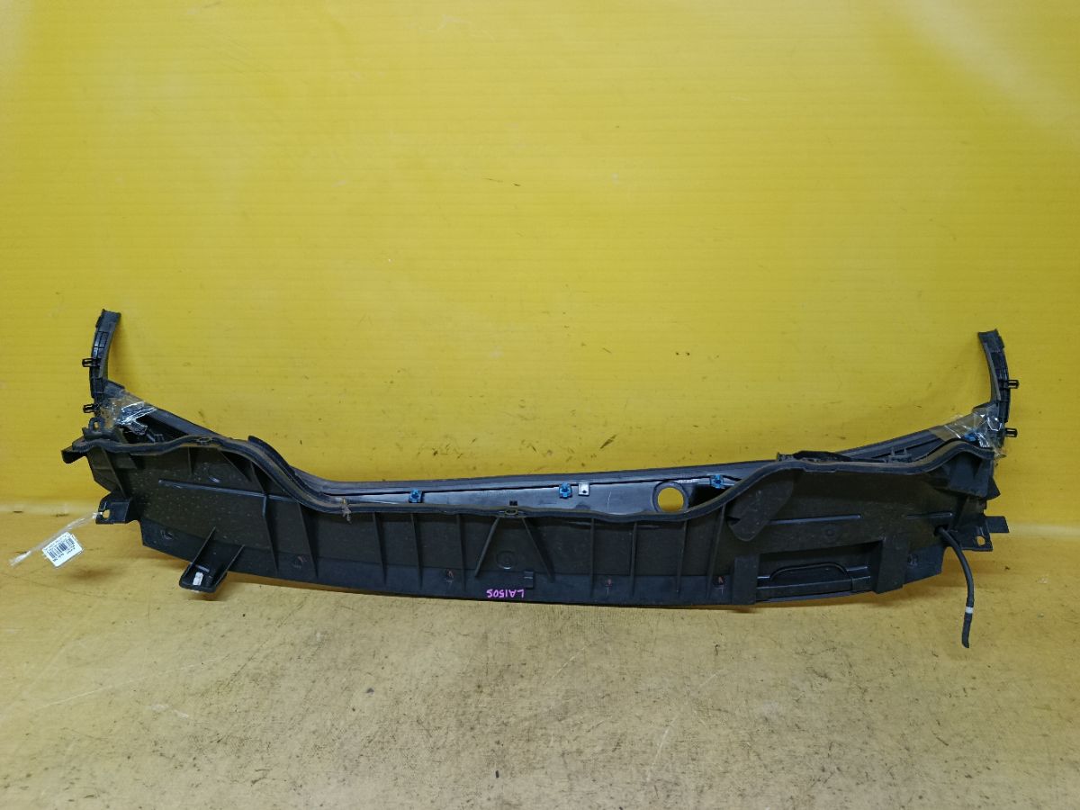 Решетка под лобовое стекло 55708-B2261 на Daihatsu Move LA150S Фото 6