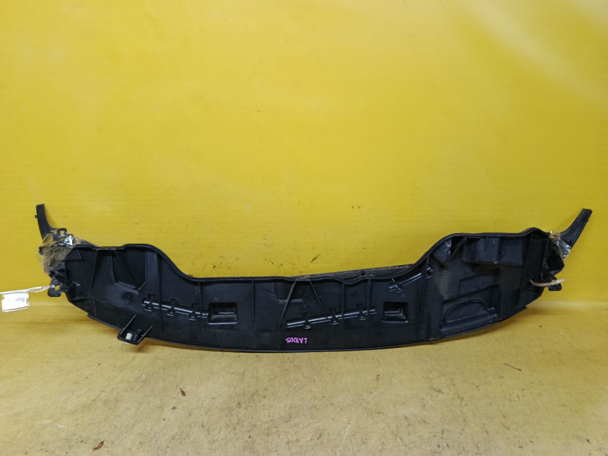 Решетка под лобовое стекло 55781-B2130 на Daihatsu Move LA100S Фото 6