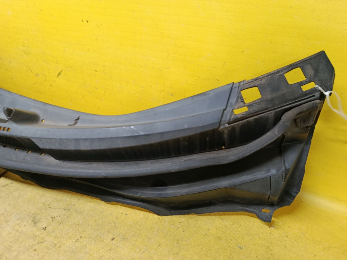 Решетка под лобовое стекло 74200-SYY-00-50 на Honda Freed GB3 Фото 2