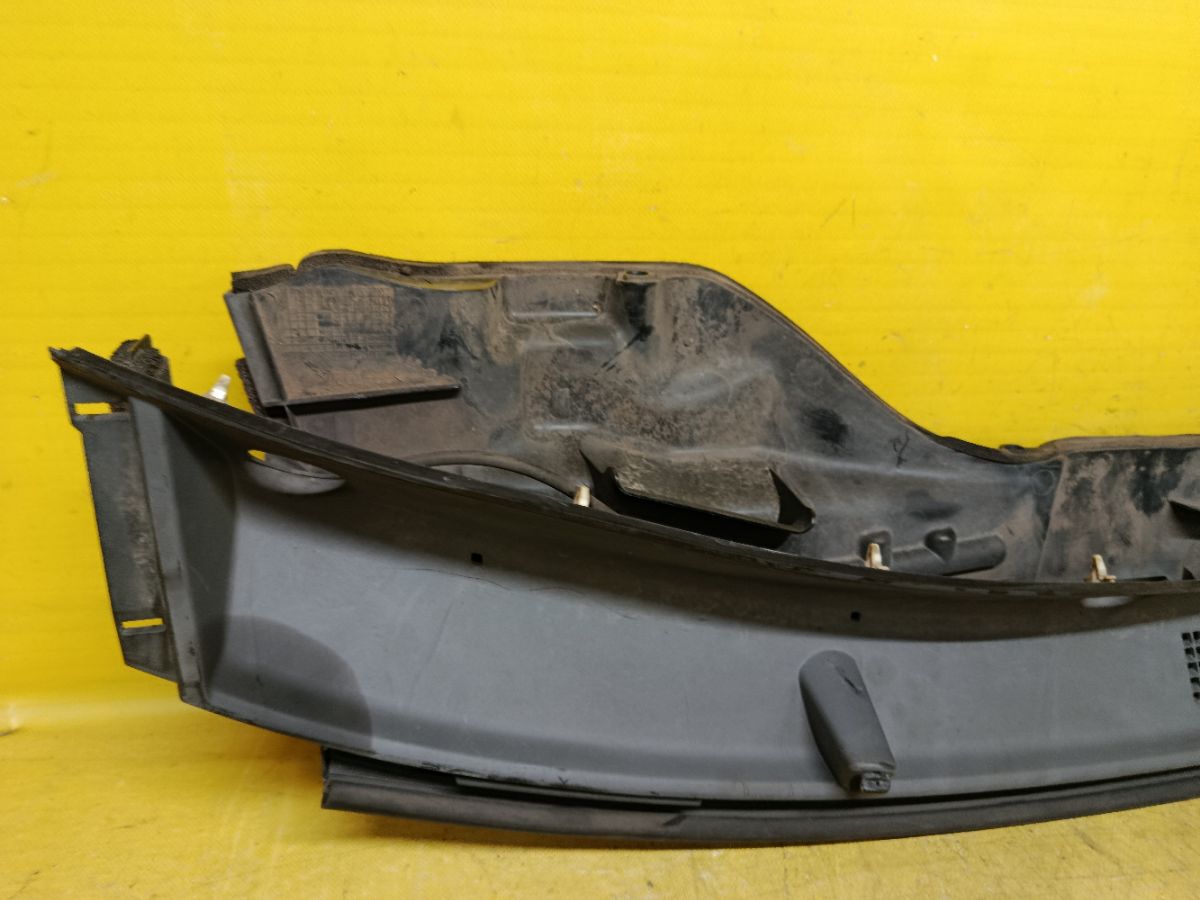 Решетка под лобовое стекло 55708-B2200 на Daihatsu Tanto LA600S Фото 3