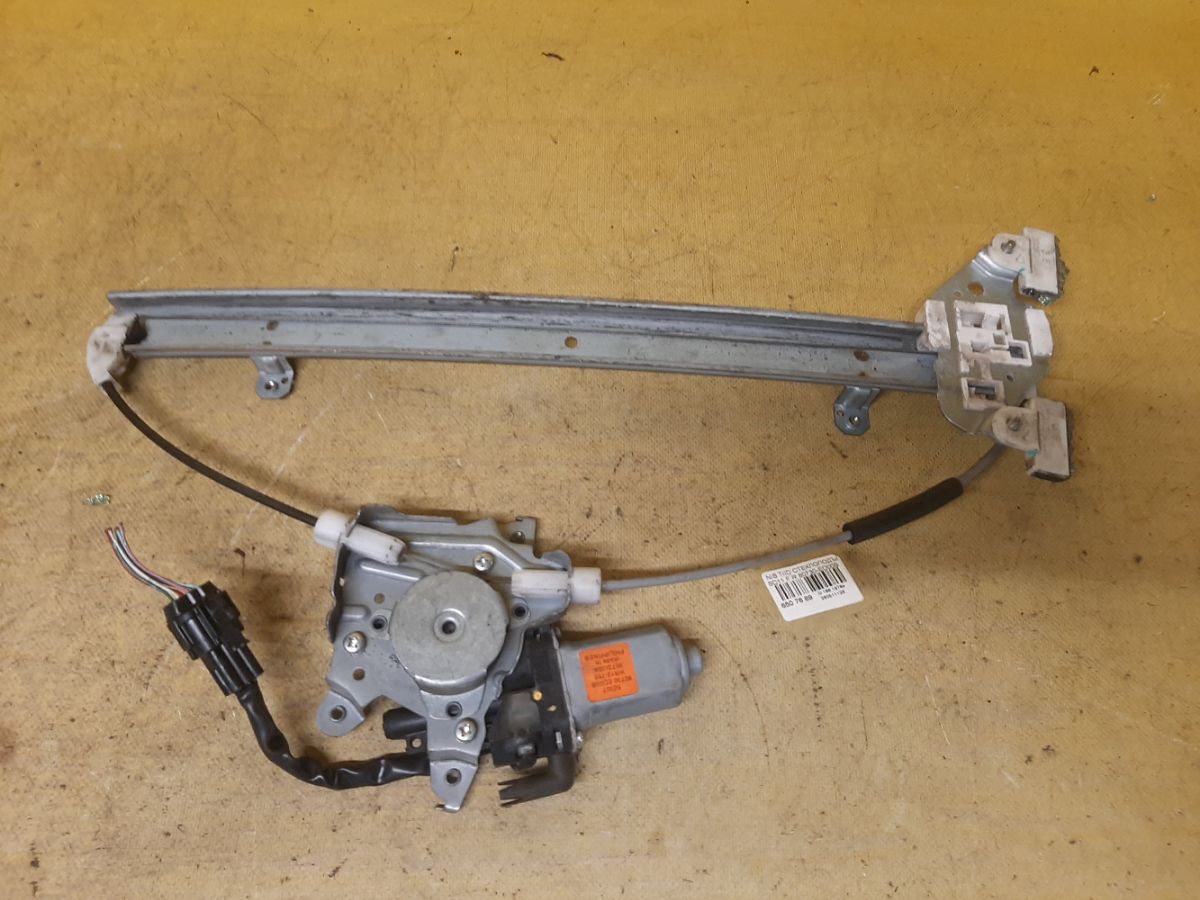 Стеклоподъемный механизм 80730-ED00B на Nissan Tiida Latio SC11 Фото 1