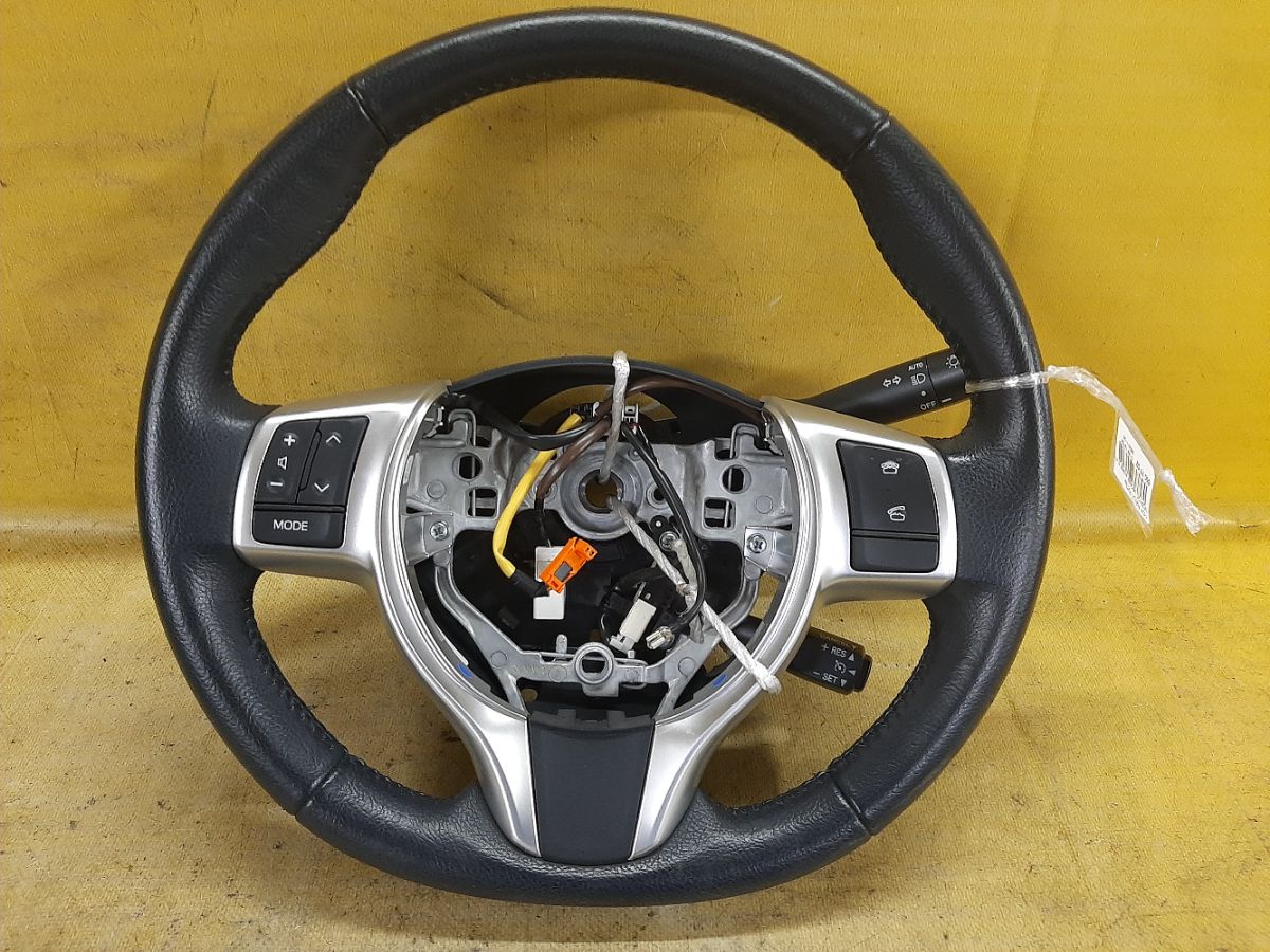 Руль на Toyota Ractis NCP120 Фото 1