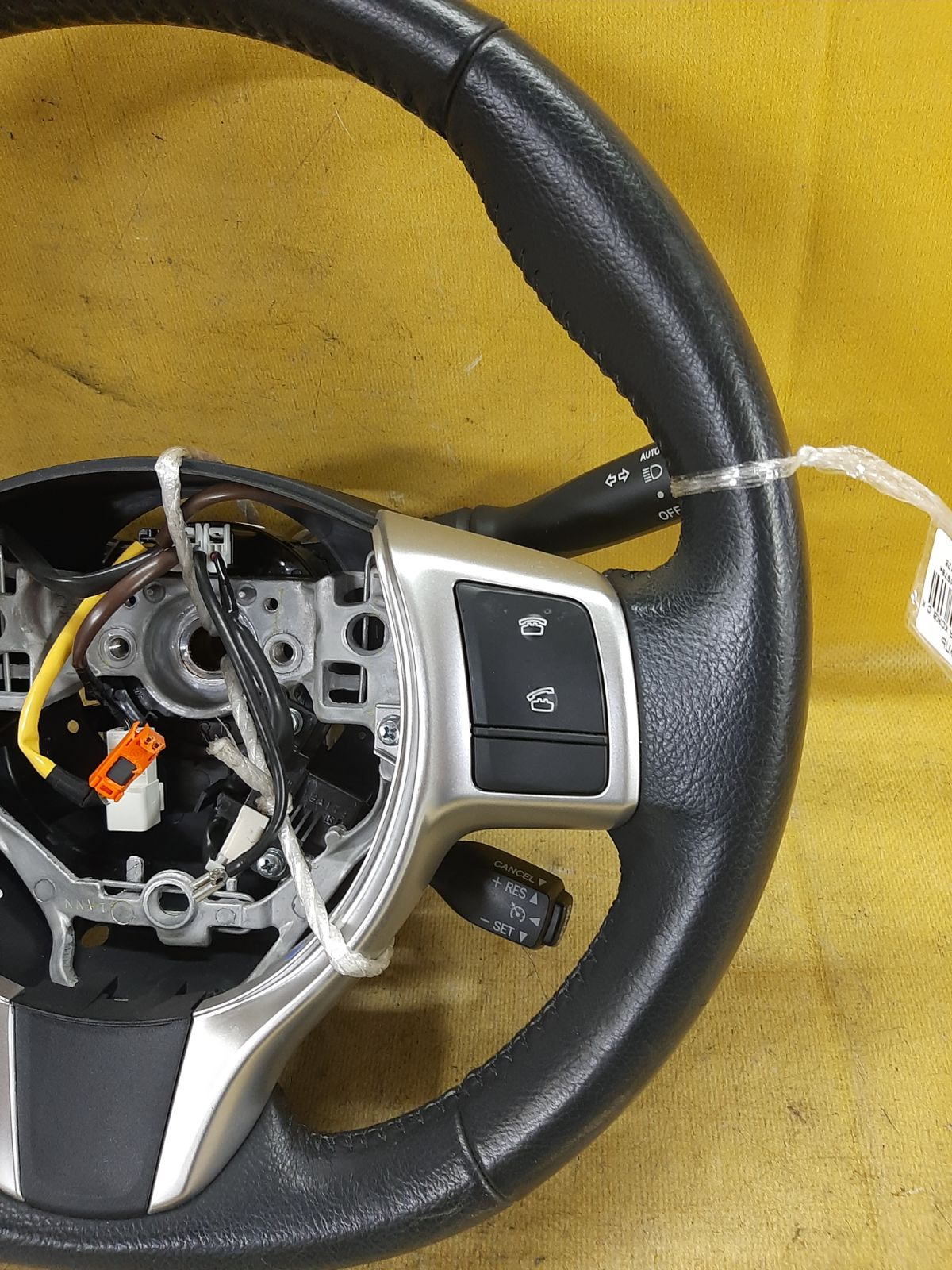 Руль на Toyota Ractis NCP120 Фото 2