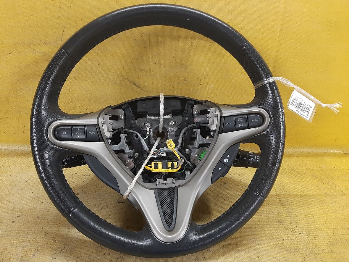Руль на Honda Fit Hybrid GP1 Фото 1