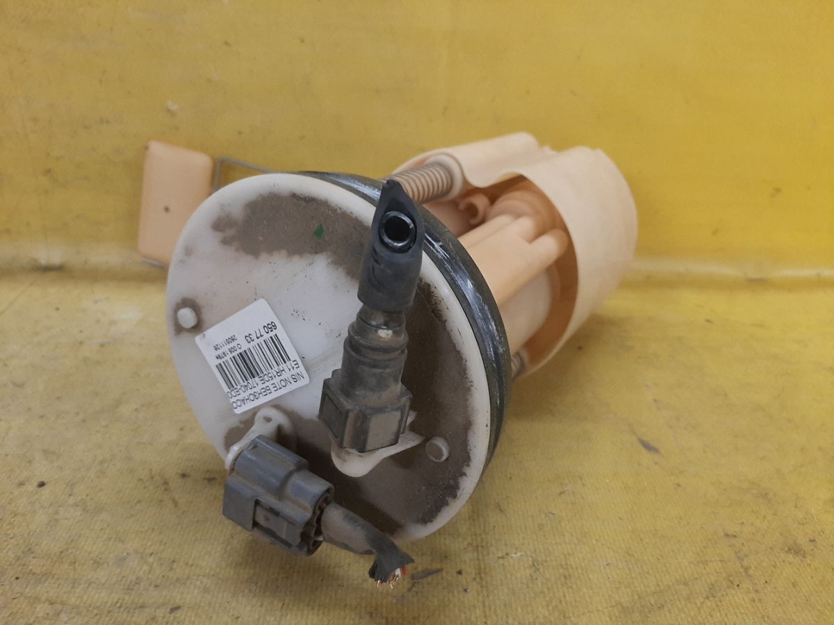 Бензонасос 17040-ED001 на Nissan Note E11 HR15DE Фото 2