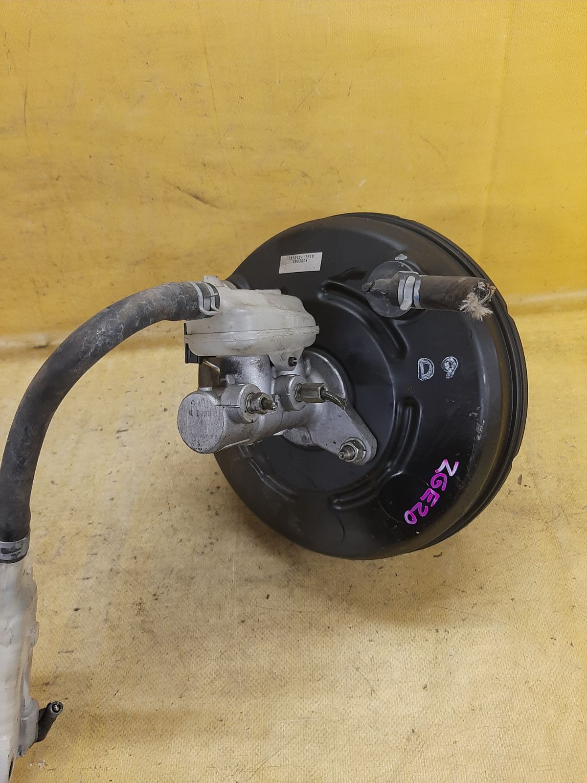 Главный тормозной цилиндр на Toyota Wish ZGE20G 2ZR-FAE Фото 3