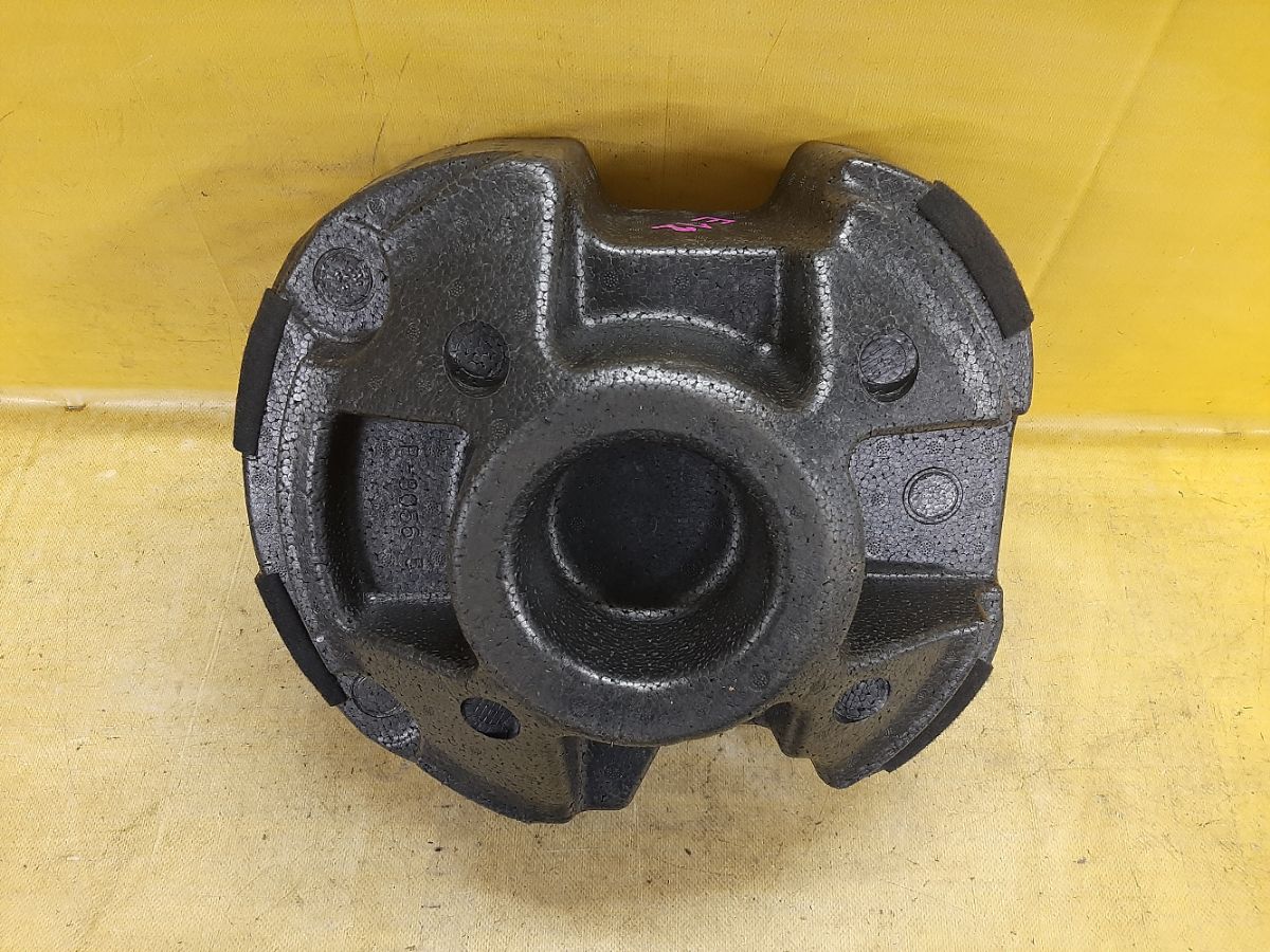 Домкрат 84975-3VA0A на Nissan Note E12 Фото 2