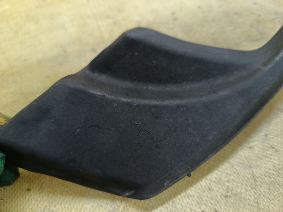 Решетка под лобовое стекло 53867-52150 на Toyota Aqua NHP10 Фото 2
