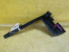 Решетка под лобовое стекло 53866-52090 на Toyota Vitz NSP130 Фото 3