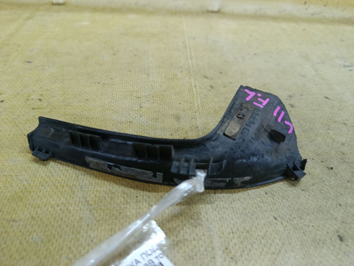 Решетка под лобовое стекло 66895-ED03B на Nissan Tiida C11 Фото 1
