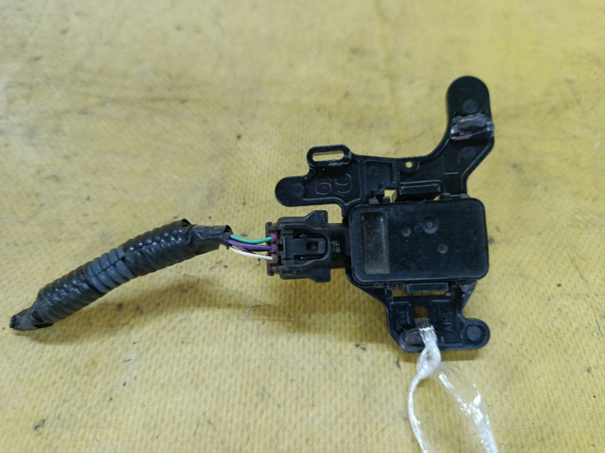 Сонар 89341-48040 на Toyota Prius ZVW52 Фото 2