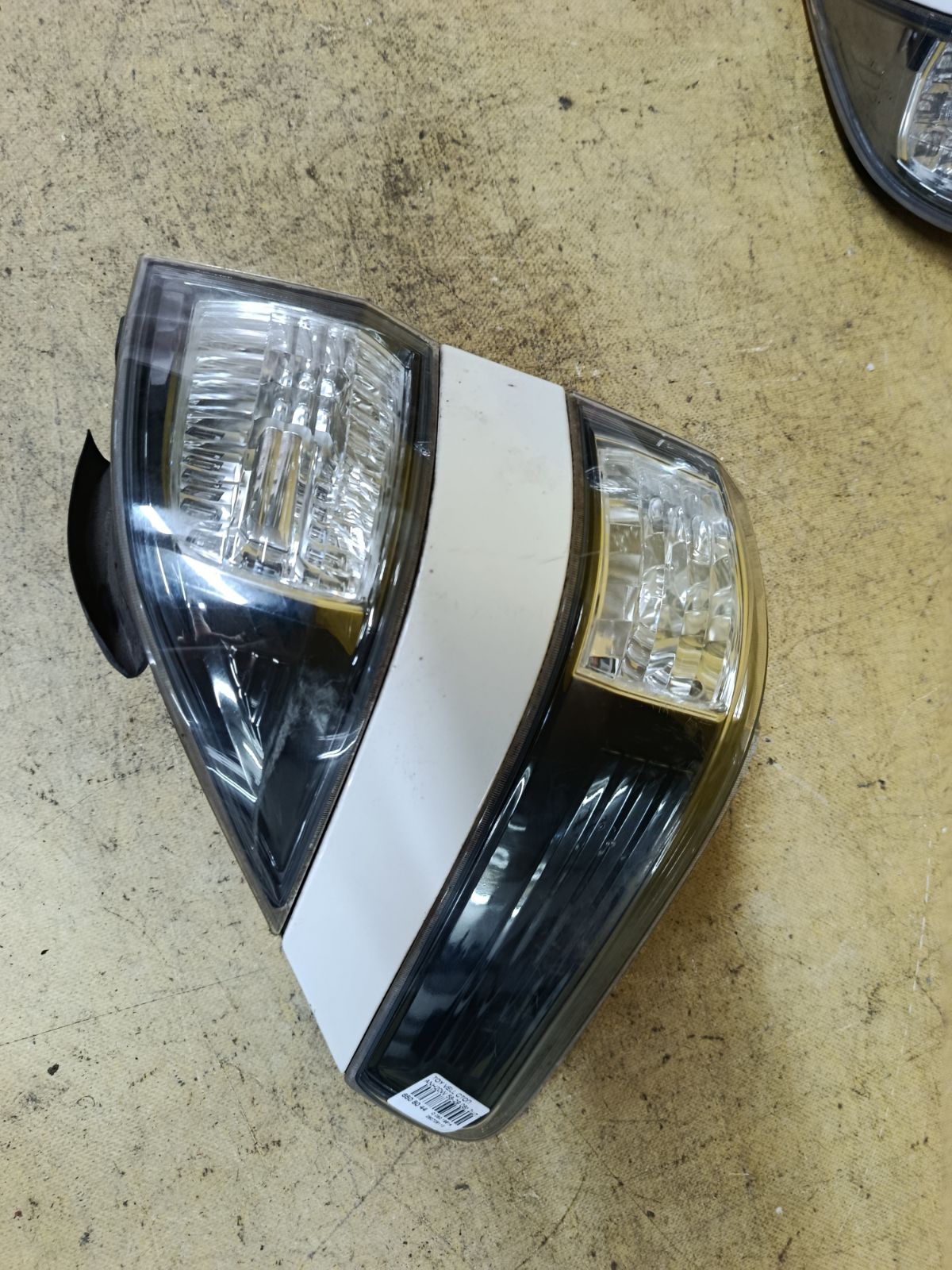 Стоп 58-29 58-29 на Toyota Vellfire ANH20W Фото 1