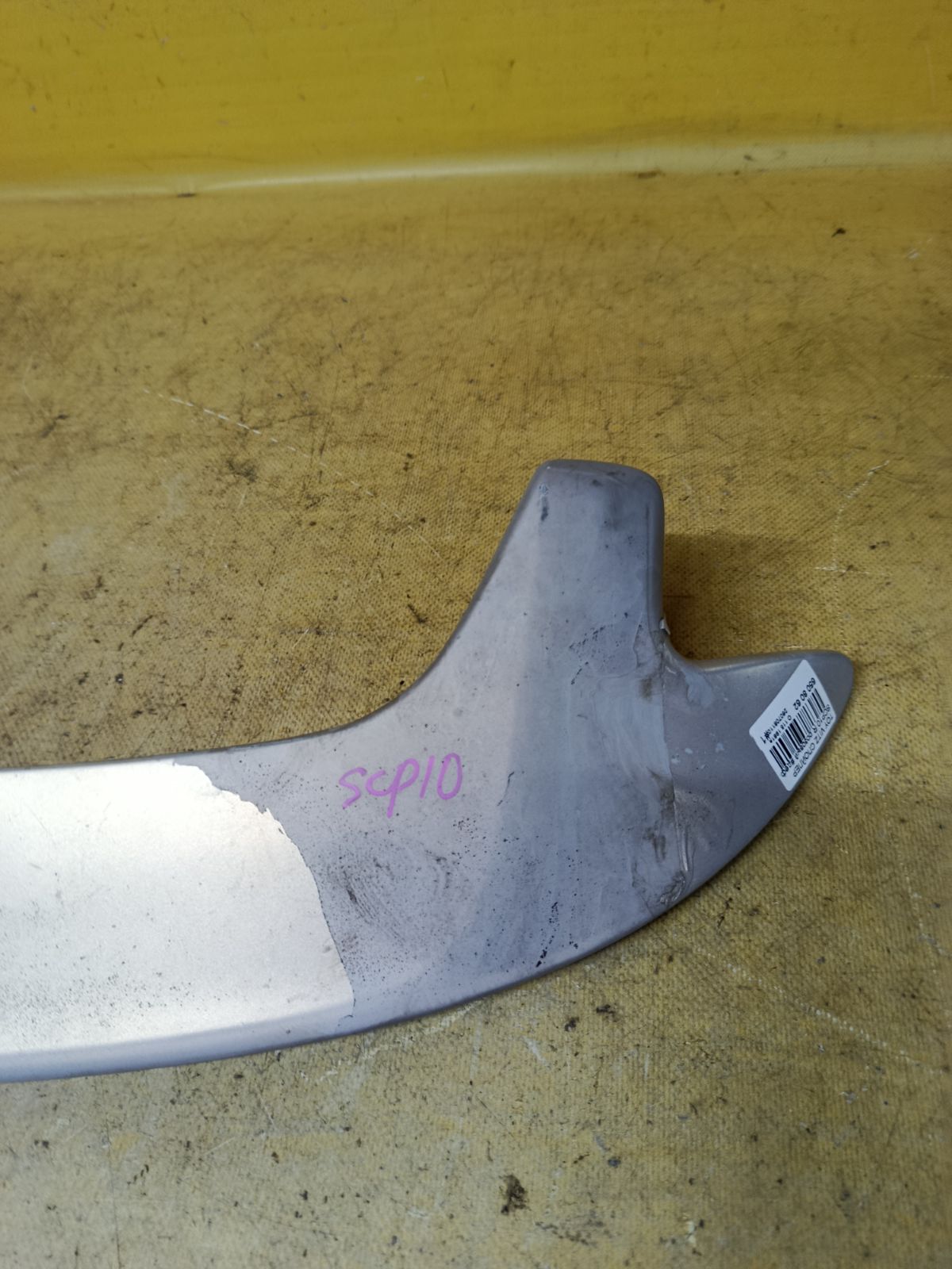 Спойлер на Toyota Vitz SCP10 Фото 3