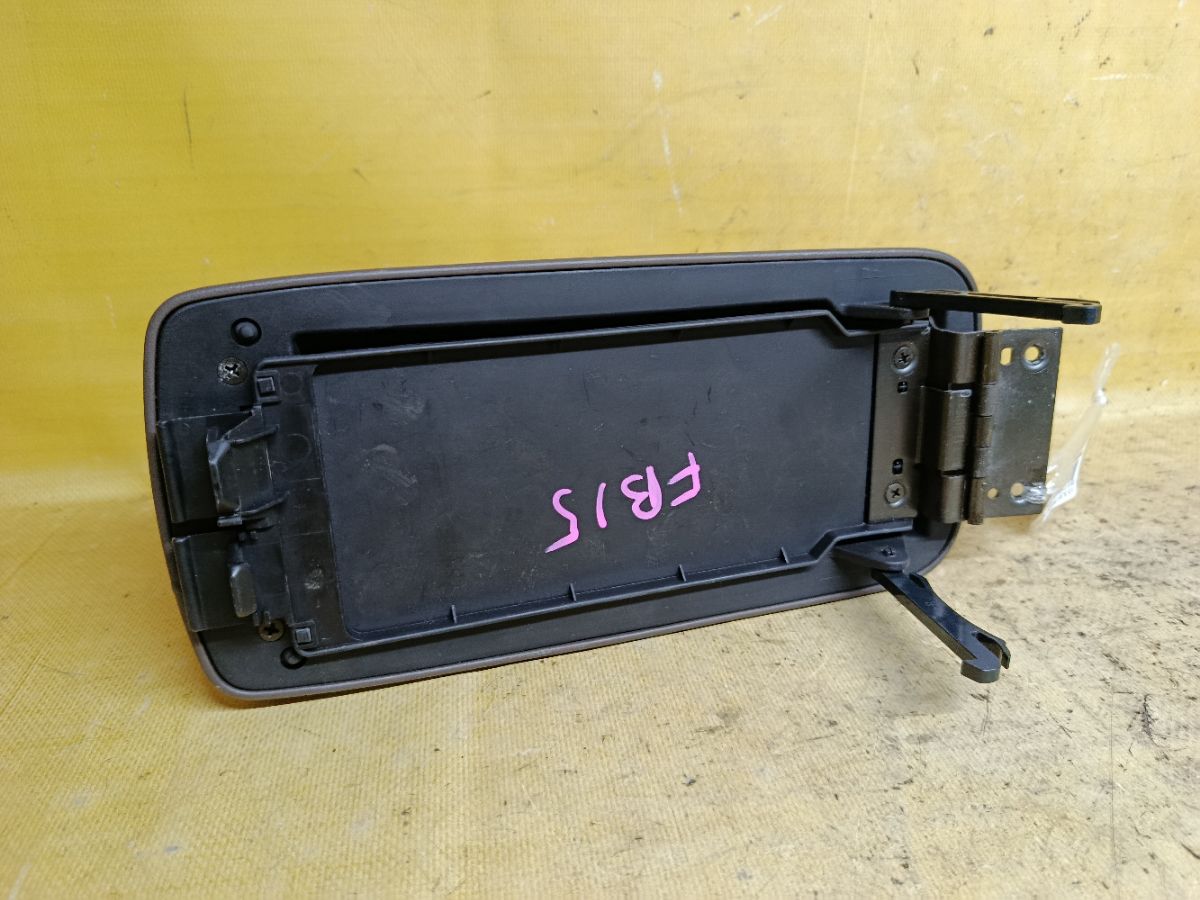 Подлокотник на Nissan Sunny FB15 Фото 2
