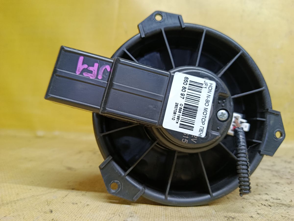 Мотор печки на Honda N-Box JF1 Фото 1