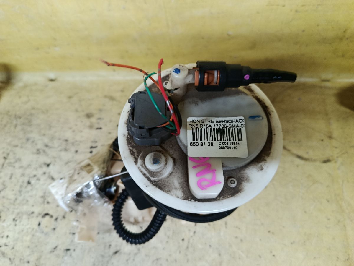 Бензонасос 17708-SMA-931-M1 на Honda Stream RN6 R18A Фото 4