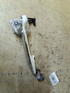 Ручка двери на Toyota Noah AZR60G Фото 2