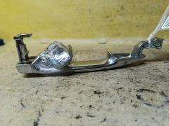 Ручка двери на Toyota Noah AZR60G Фото 2