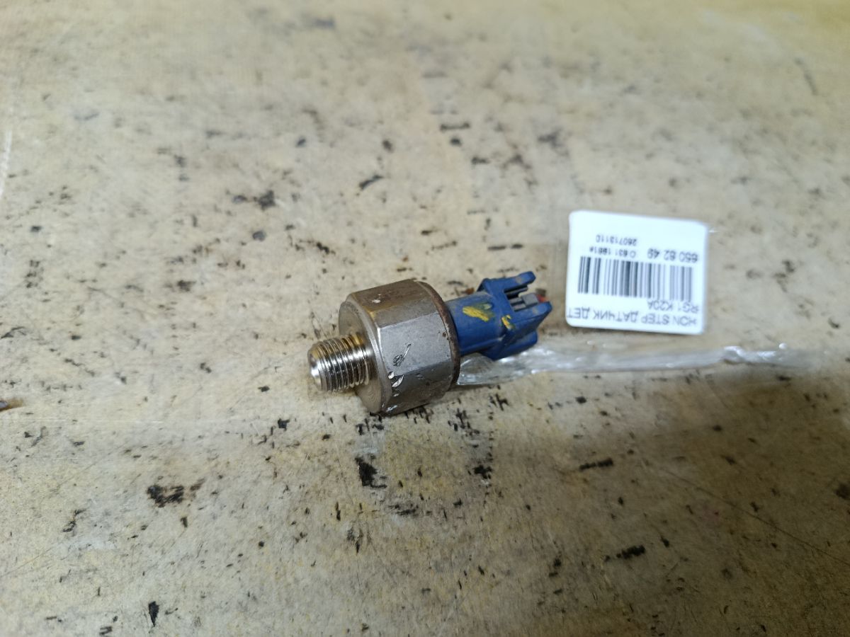 Датчик детонации 30530 PNA 003 на Honda Stepwgn RG1 K20A Фото 2