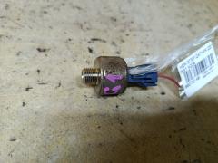 Датчик детонации 30530 PNA 003 на Honda Stepwgn RG1 K20A Фото 1
