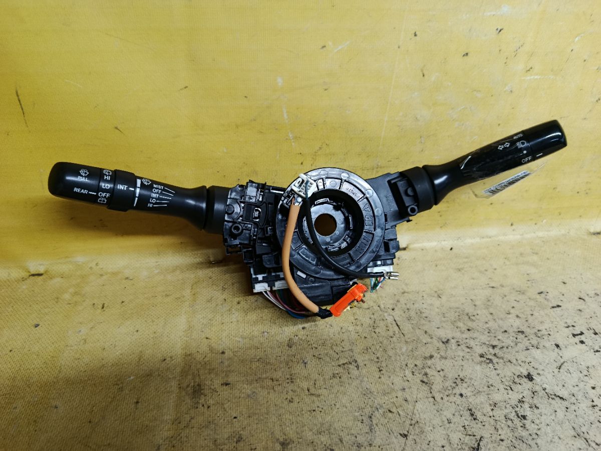 Шлейф-лента air bag на Toyota Corolla Fielder NZE141G Фото 1