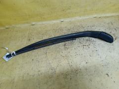 Держатель дворника на Toyota Passo KGC30 85241-B1030, Заднее расположение