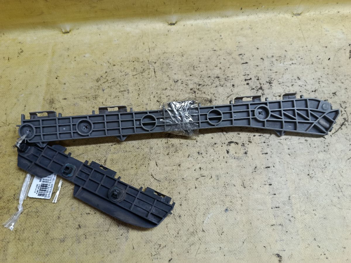 Крепление бампера 52155-58020, 52155-58030 на Toyota Vellfire ANH20W Фото 1