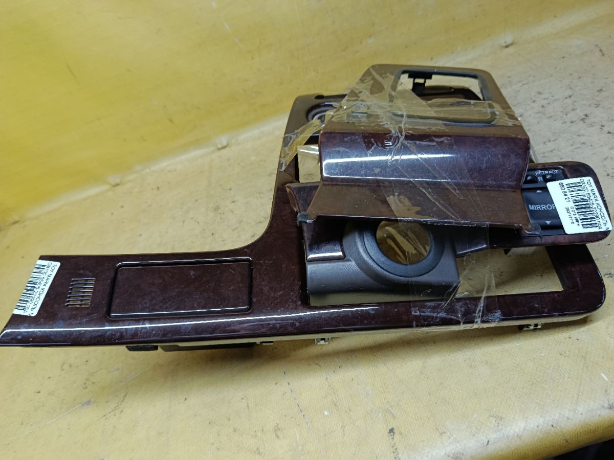 Консоль магнитофона 55405-22290 на Toyota Mark Ii GX100 Фото 4