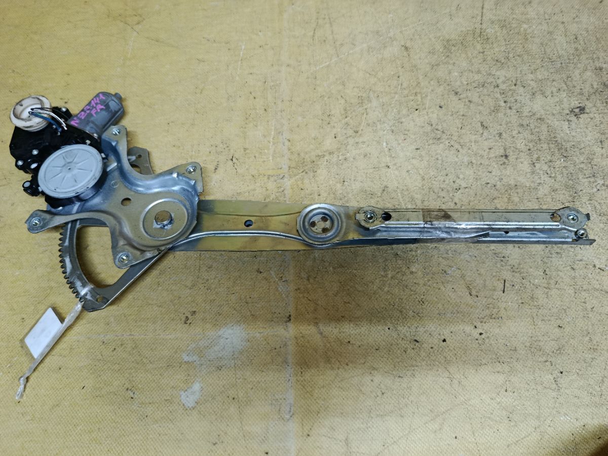 Стеклоподъемный механизм 85701-33010 на Toyota Corolla Fielder NZE141G Фото 2