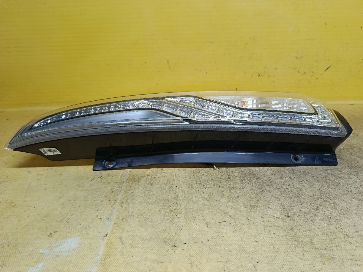 Стоп 220-23682 220-23682 на Nissan Serena HFC26 Фото 3