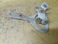 Крепление капота на Suzuki Wagon R MH34S